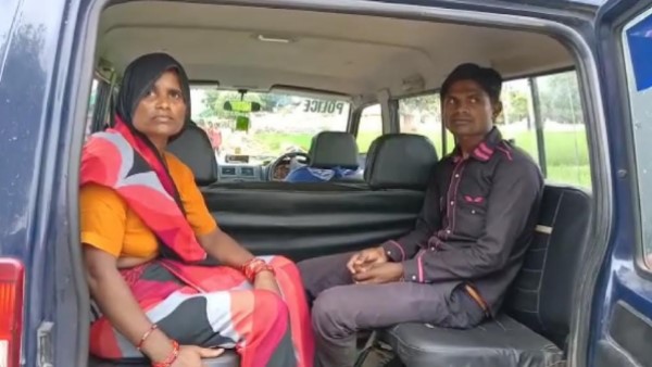 बच्चा चोरी की अफवाह पर इकट्ठा होने लगी भीड़ बच्चा चोरी की अफवाह पर इकट्ठा होने लगी भीड़