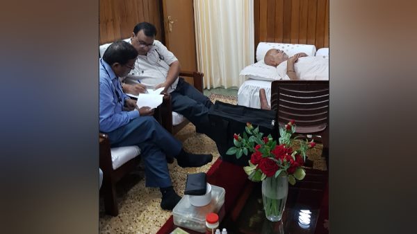 अल्ट्रासाउंड कराया, जांचें भी जारी