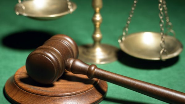 40 लाख नहीं लौटाने पर कोर्ट ने पति-पत्नी को भेजा जेल