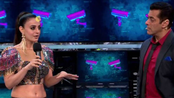 अमीशा पटेल घर की मालकिन 