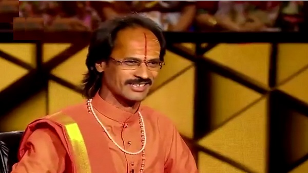 हॉट सीट पर एमपी के रहने वाले ज्योतिषाचार्य पहुंचे थे हॉट सीट पर एमपी के रहने वाले ज्योतिषाचार्य पहुंचे थे