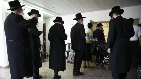 त्योहारों के मौसम में हमले की योजना