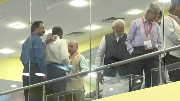 chandrayaan 2 moon landing vikram lander live updates