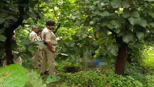 दोनों एक साथ पढ़ते थे दोनों एक साथ पढ़ते थे