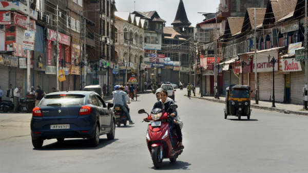 हालात सामान्य नहीं होने देना चाहते आतंकी संगठन