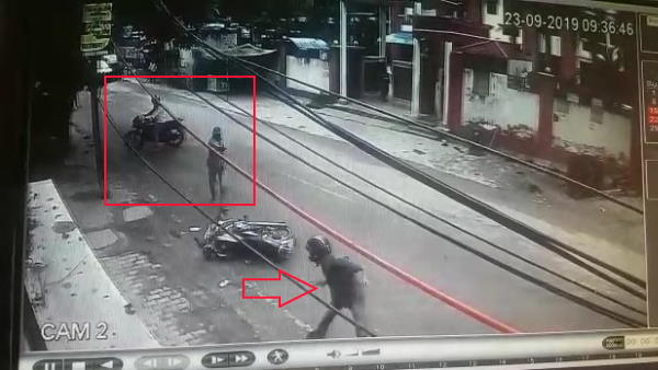 चेचेरे भाइयों से चल रहा विवाद