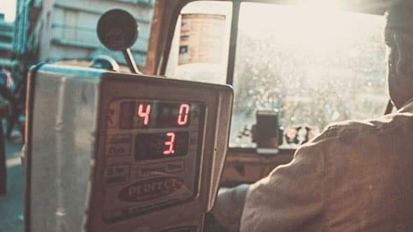 इसी महीने मलाड में ऐसा ही करते पकड़ा गया था ऑटो ड्राइवर