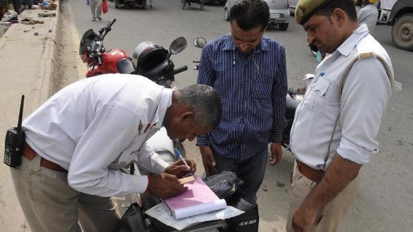 रेड लाइट की जंप तो 10 हजार रुपए जुर्माना