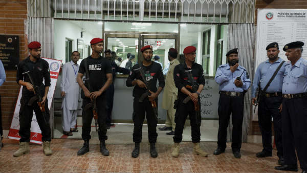 परमाणु संयंत्र में 200 चीनी मजदूर बीमार