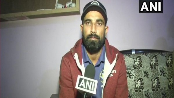 दर्ज है घरेलू हिंसा का मामला