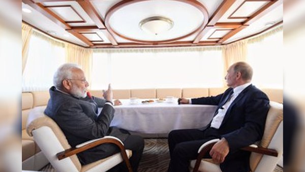 जहाज पर दोनों नेताओं ने बिताए खास पल