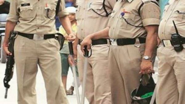पुलिस ने मामला किया दर्ज