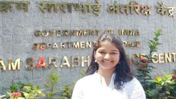 सिर्फ तीन बार आ पाई घर