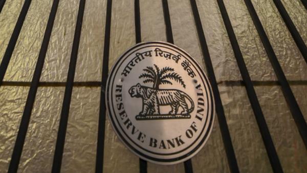 PMC बैंक का लाइसेंस रद्द नहीं होगा