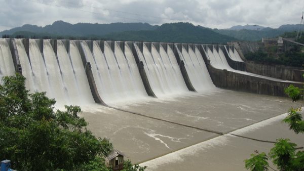 नदी में 6.42 लाख क्यूसेक पानी छोड़ा जा चुका है