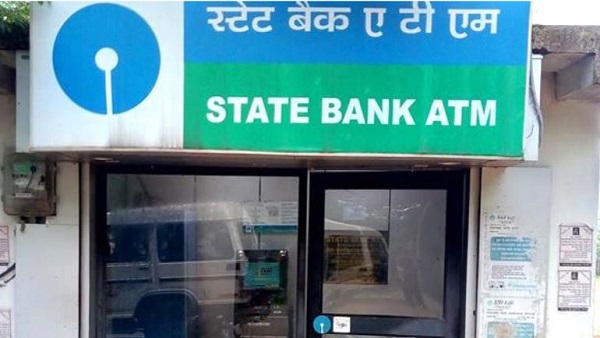 गार्ड को दिया 10 रु का लालच