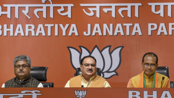BJP leader Shivrajs counterattack, Digvijay and Congress leaders speaks in Pakistans language