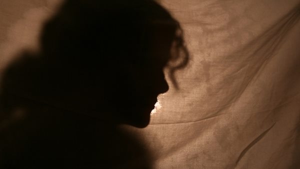 निशा की आरोपी से पहली बार फोन पर बात