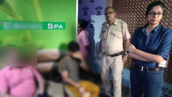 स्पा सेंटर के भीतर मिला था आपत्तिजनक सामान