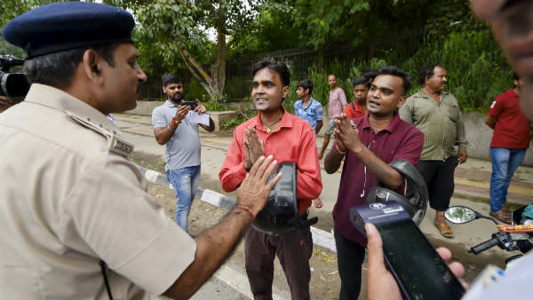 पश्चिम बंगाल और मध्य प्रदेश का इनकार