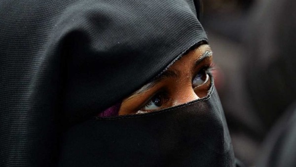 पीड़िता ने की कार्रवाई की मांग