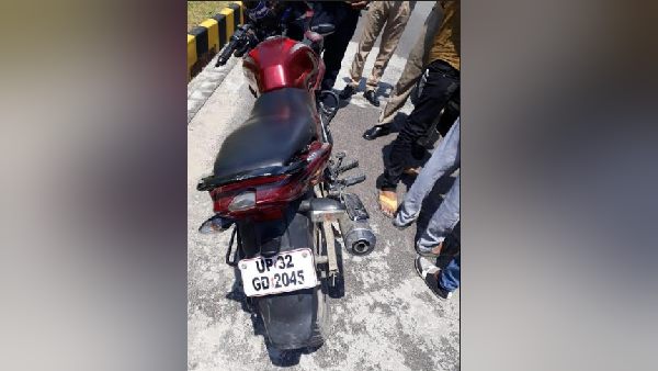 up-dgp-op-singh-sends-an-injured-girl-to-hospital up-dgp-op-singh-sends-an-injured-girl-to-hospital