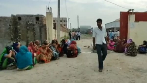 2-laborers-die-water-tank-explosion-in-sunmica-factory-Hardoi