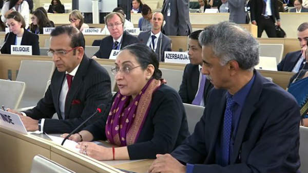  विदेश मंत्रालय में सचिव 