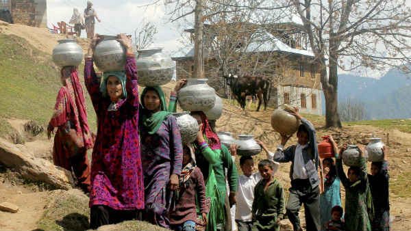 फंड जुटाने के लिए कई तरह के विकल्पों पर विचार 