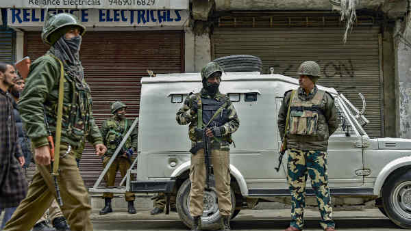 24 नवंबर 1990 को दायर चार्जशीट 