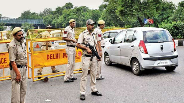  पाकिस्तान से घुसपैठ