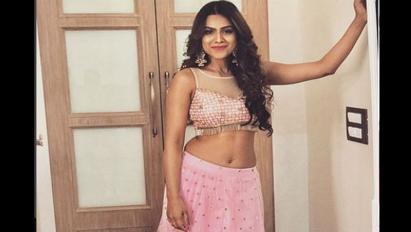 एशिया की Sexiest महिलाओं में शामिल