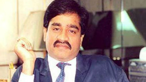 11 जगहों पर छापेमारी 11 जगहों पर छापेमारी