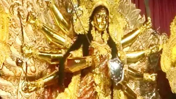 13 फुट ऊंची प्रतिमा 