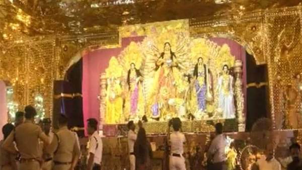 सुरक्षा में पुलिस बल