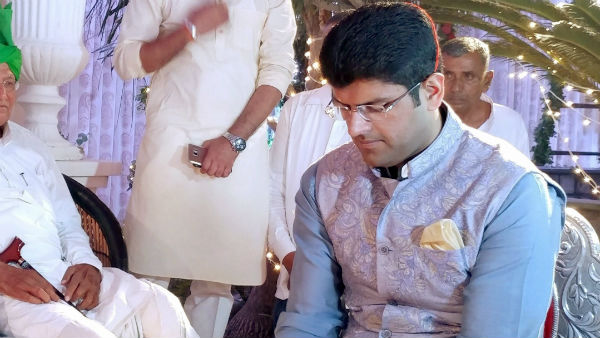 दुष्यंत और दिग्विजय को आईएनएलडी से निकाल दिया गया था दुष्यंत और दिग्विजय को आईएनएलडी से निकाल दिया गया था