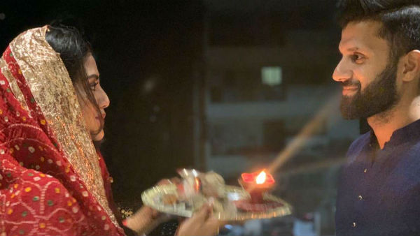 कोलकाता के कारोबारी निखिल जैन से शादी की है नुसरत ने कोलकाता के कारोबारी निखिल जैन से शादी की है नुसरत ने