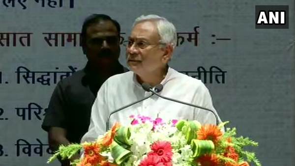 सरकार की लापरवाही