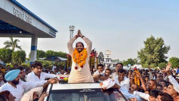 जब कारोबार के लिए मांगा चंदा