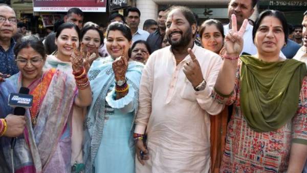 एयरलाइंस में कदम