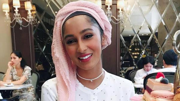 'बाउंसर ने कहा- हिजाब उतारो' 'बाउंसर ने कहा- हिजाब उतारो'