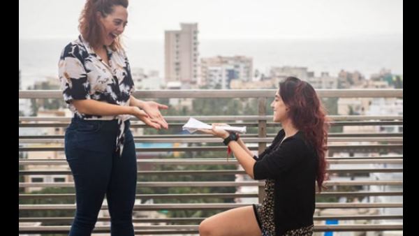 साथ में काम कर रही हैं इरा और हेजल