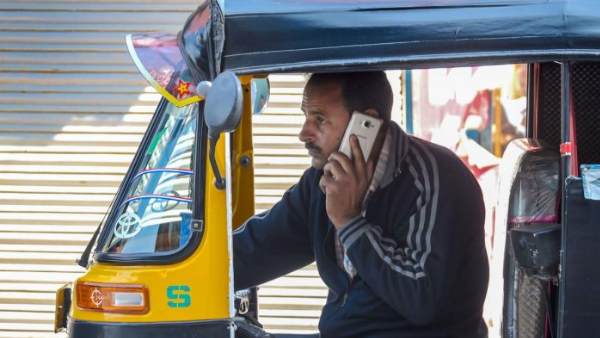 प्रीपेड सेवाओं पर फैसला अगले महीने