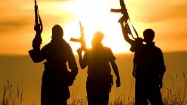 एक महीने में ऐसा तीसरा आतंकी हमला है