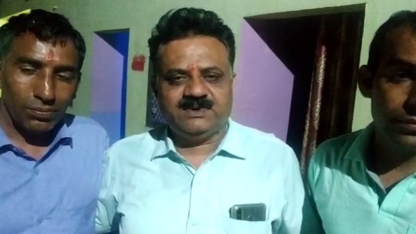 Haryana Man Build Temple in Wifes Memory in khudi Sikar Rajasthan