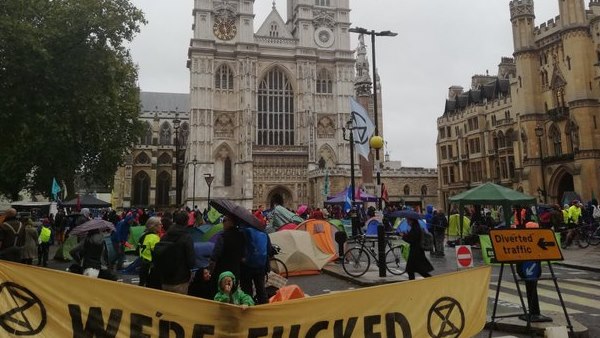 280 कार्यकर्ताओं को गिरफ्तार किया गया