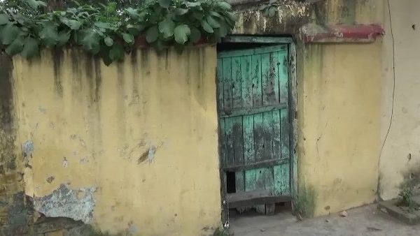 पत्नी का दावा- बहन है महिला