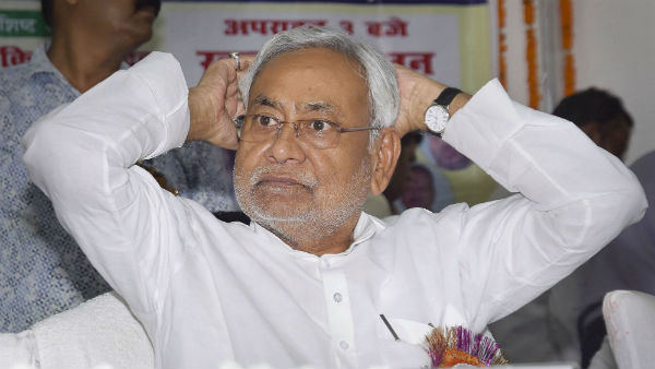 इंटर का छात्र संभाल रहा संप हाउस