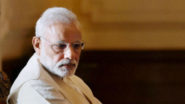 पीएम को लोगों को प्रोत्साहित करना चाहिए