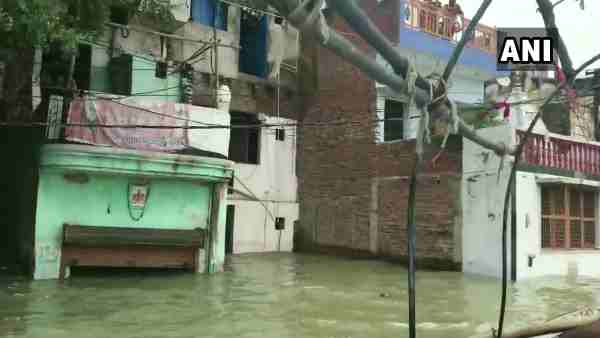 व्यवस्था की अंधेरगर्दी